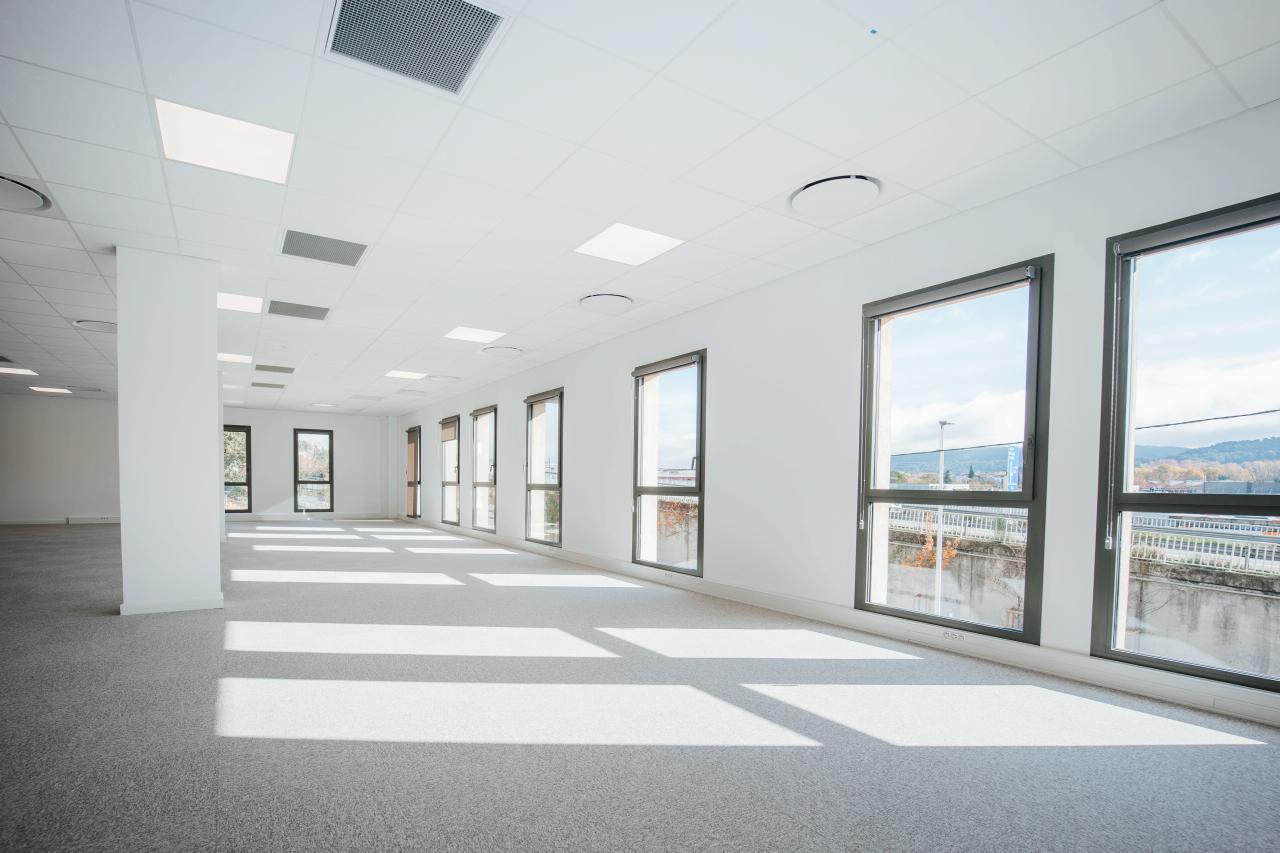 Bureau Aix-en-Provence 5363m² Location bureau Aix-en-Provence Bouches-du-Rhône OLBUR2115098 13